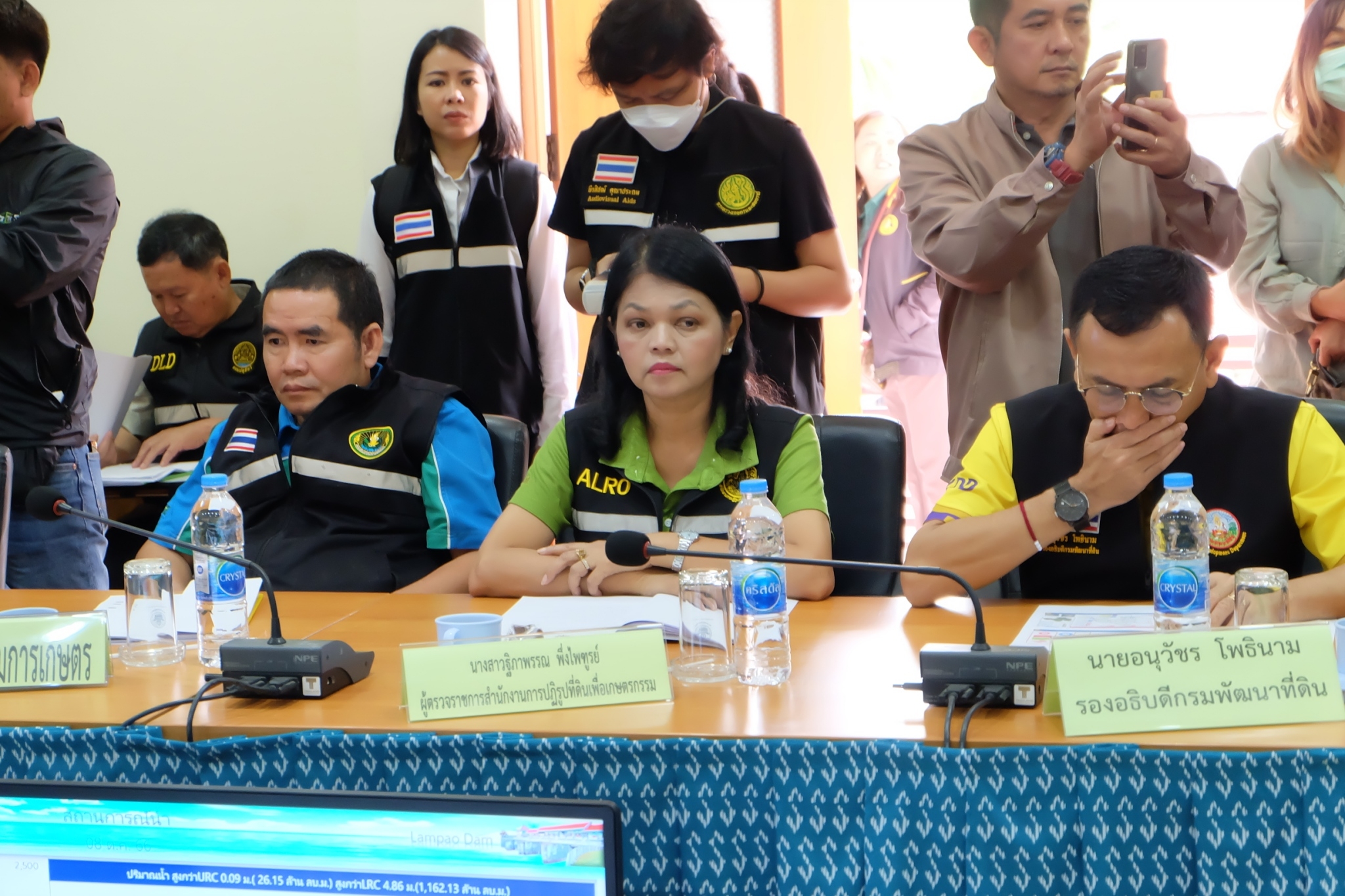 title - ส.ป.ก. ร่วมลงพื้นที่ติดตามรัฐมนตรีช่วยว่าการกระทรวงเกษตรและสหกรณ์ พร้อมคณะ ลงพื้นที่ตรวจราชการและติดตามสถานการณ์อุทกภัยในพื้นที่จังหวัดกาฬสินธุ์  